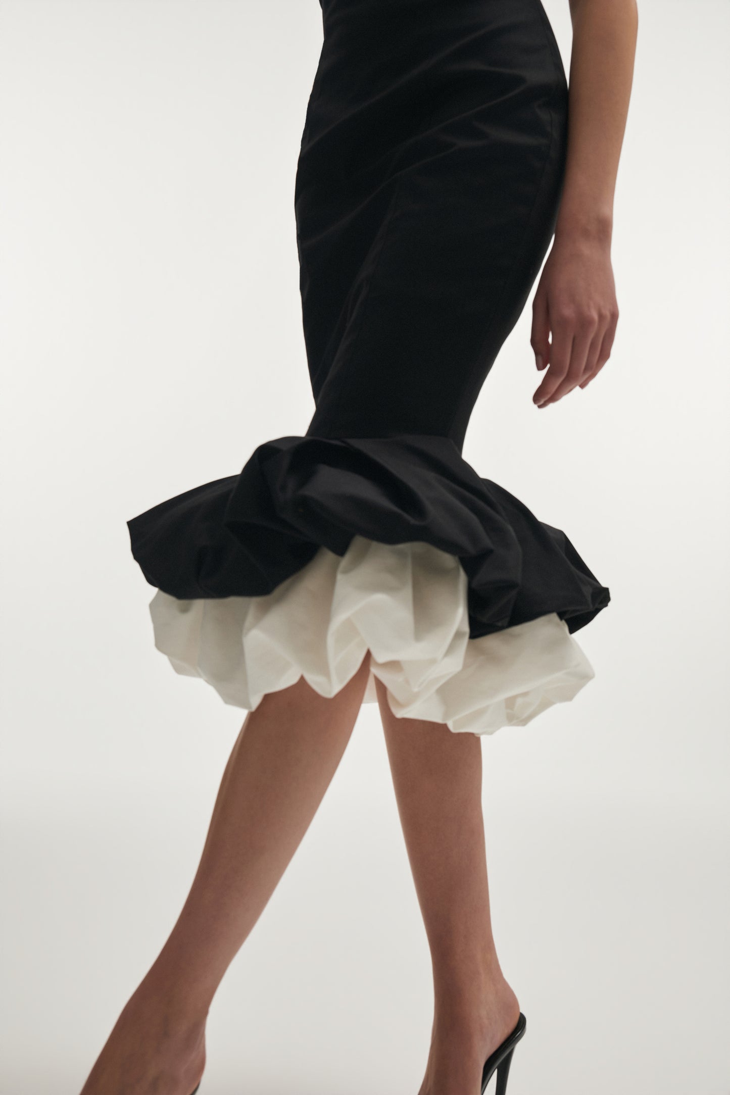 Nadia Rapti Hibiscus Cocktail Dress Black /White