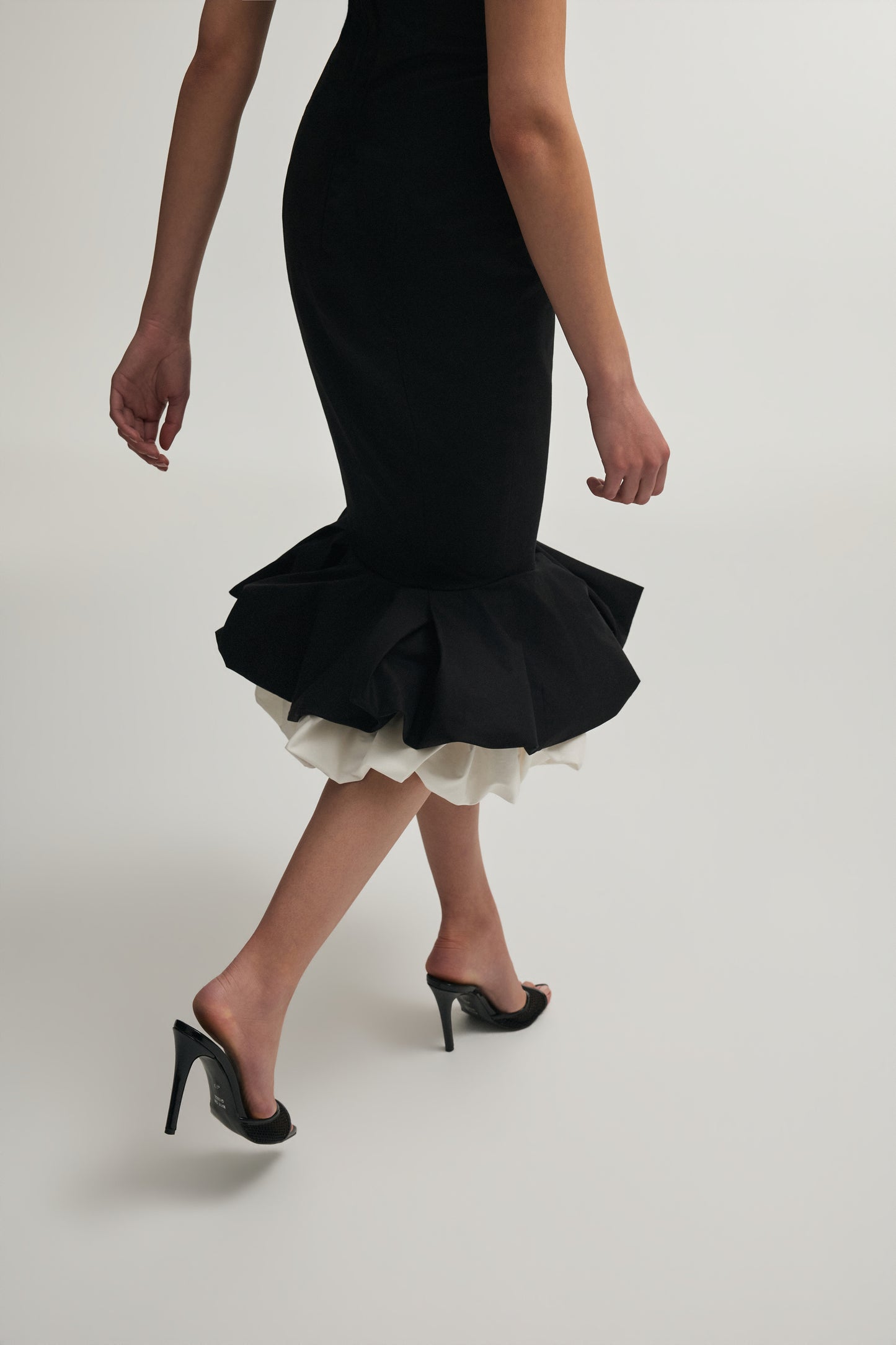 Nadia Rapti Hibiscus Cocktail Dress Black /White