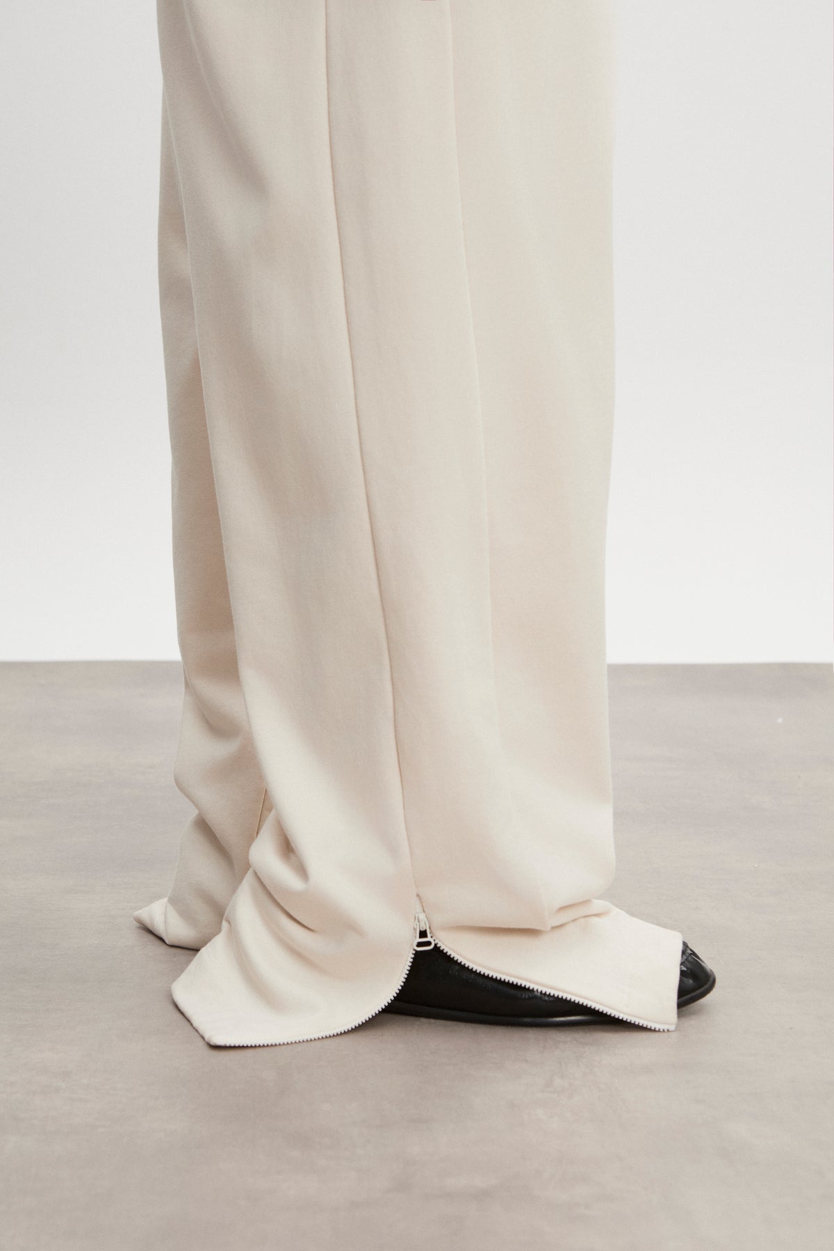 Nadia Rapti Zen Trackpants Ecru W/M